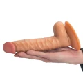 Realistyczny penis na przyssawce
